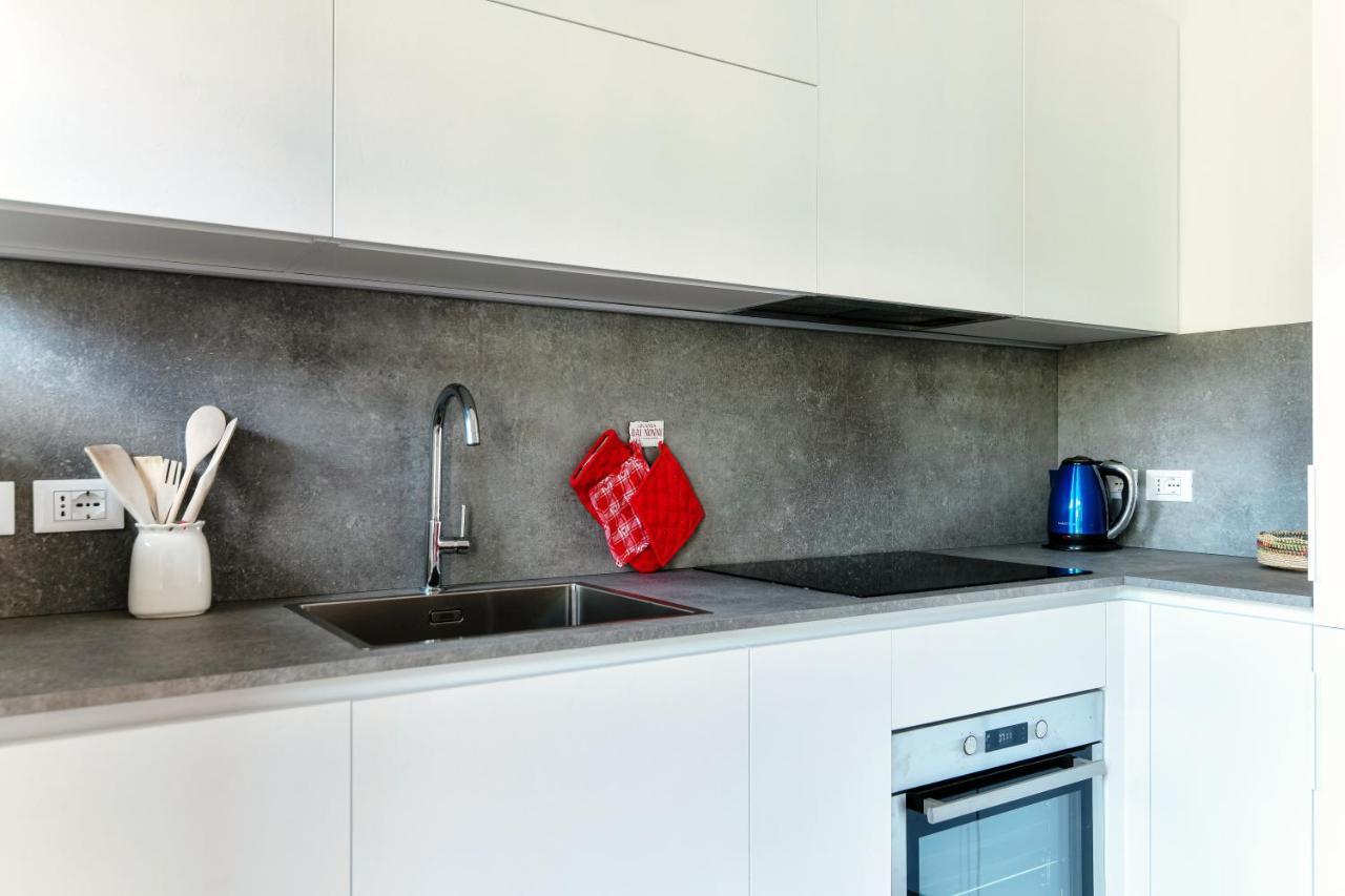 Apartament Joivy Superb Flat With Balcony Como Zewnętrze zdjęcie